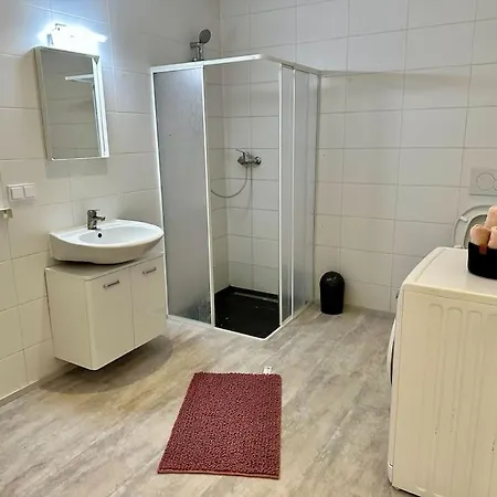 Mitten Im Zentrum Von Апартаменти Вісбаден